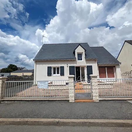 Maison De 400 M De La Et Du Port De Vakantiehuis La Turballe