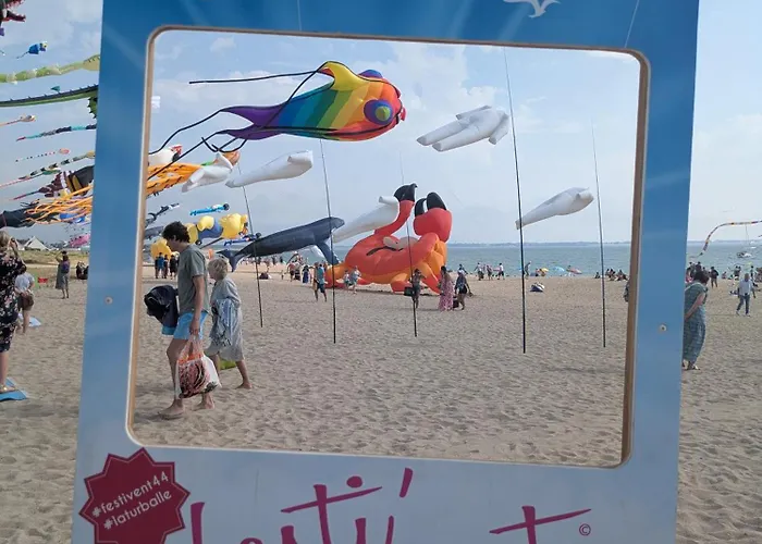 Nyaraló Maison De 400 M De La Et Du Port De La Turballe