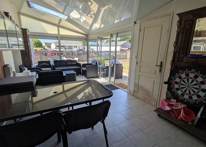 Maison De 400 M De La Et Du Port De Nyaraló *